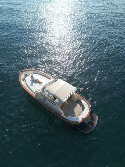 Sorrento: Luxury Private boat drinking & watching the sunset - Drinks, swimming, and the right pace