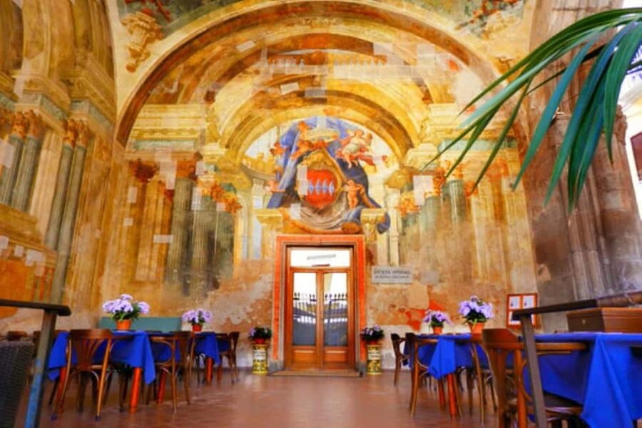 Sorrento: Night time Walking Tour & Limoncello Tasting - Sedil Dominova and the old civic center