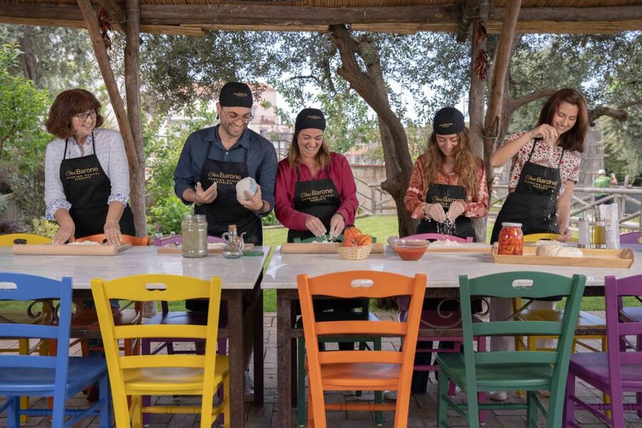Sorrento: Pasta and Pizza Hands-On Master Class - Stretching dough for Neapolitan pizza