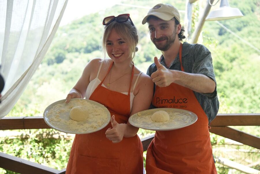 Sorrento: Pizza Lesson, Wine, and Limoncello at a Local Farm - Group atmosphere and teaching style