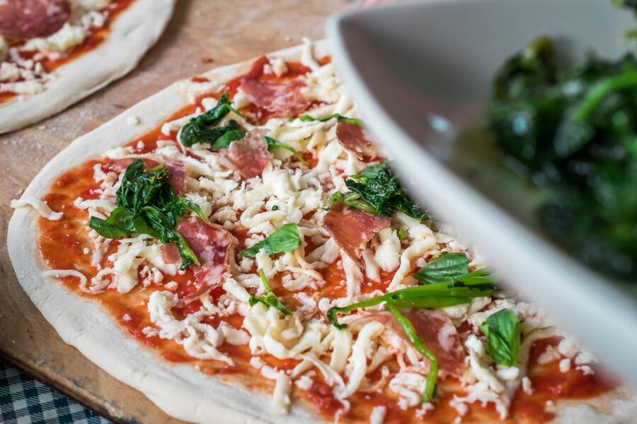 Sorrento: Pizza Making Class at Tirabusciò Cooking School - Is the class accessible and easy to manage?