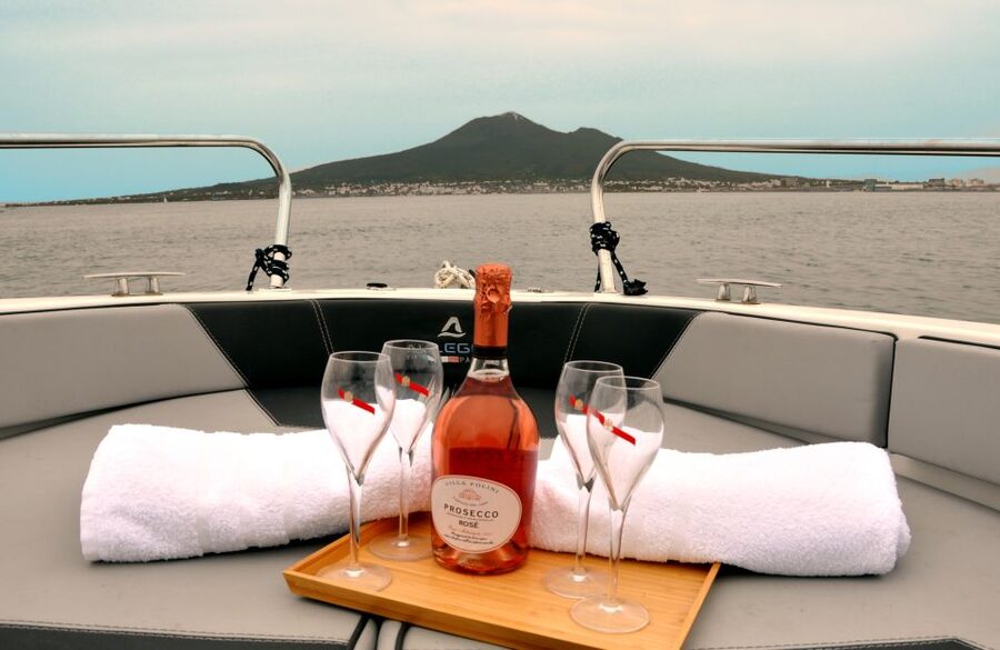 Sorrento: Private Sunset Cuise with Prosecco and Limoncello - Leaving from Marina Grande in Sorrento