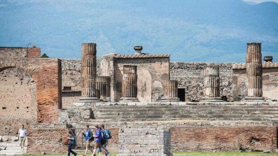 Sorrento: Skip-the-Line Pompeii Express Tour by Train - A Two-Hour Walk Through the Ancient City