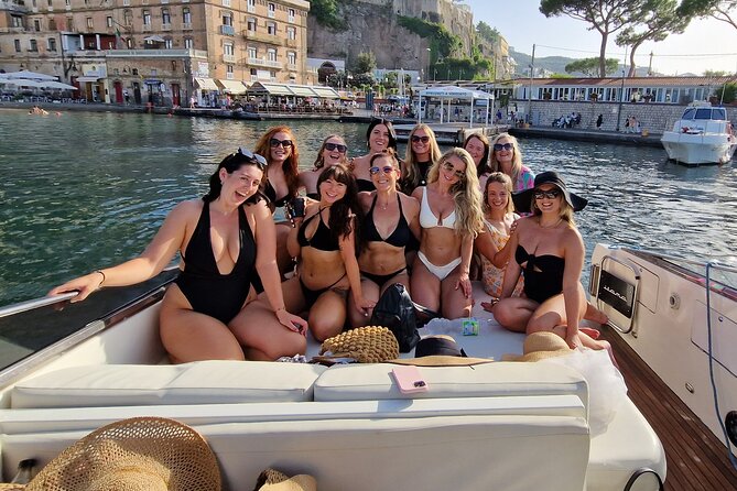 Sorrento Sunset Aperitif Cruise: Sip, Sail & Soak in the Views - Why this sunset cruise works as a short Sorrento outing