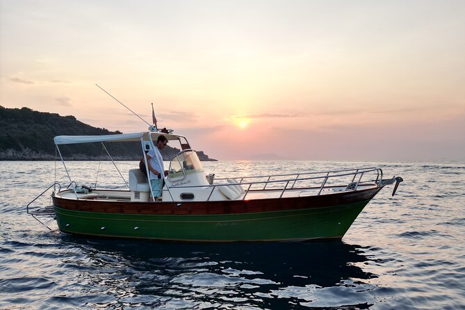 Sorrento Sunset Private Tour - Premium 28ft Boat - What the private price really means