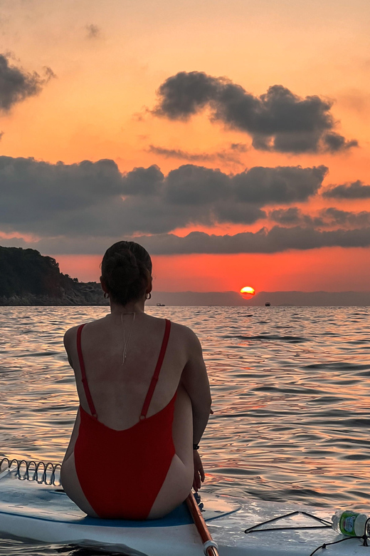 Sorrento: SUP Paddleboard Tour to Bagni Regina Giovanna - Key points at a glance