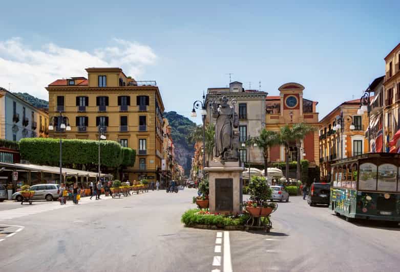Sorrento through the eyes of a local - Key points to know before booking