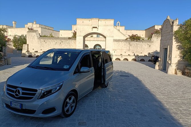 Sorrento transfer to Naples (stop Pompeii option) or vice versa - What the Mercedes ride is like