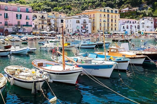 Sorrento Walking Tour & Limoncello Tasting - The old center brings together streets, crafts, and local life