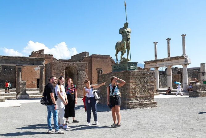 Stories of Pompeii: Small Group tour with archeology expert guide - The brothel and spas