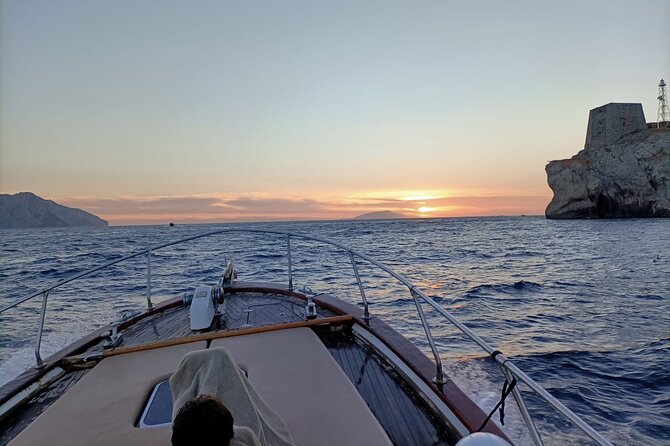 Sunset - Why this Sorrento sunset cruise works