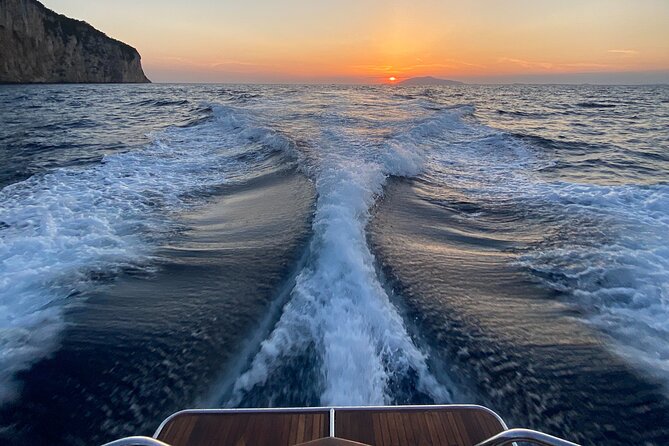Sunset tour by private boat - Marina Piccola and the Grotta dei Marinai