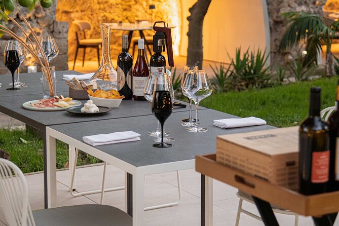 Tasting of 5 Wines with Typical Products in Sorrento - A peaceful wine break beside Piazza Tasso
