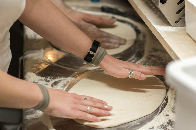 Toss, Bake, Cheers! - Sorrento Pizza Making Class with Wine - Key points to know before booking
