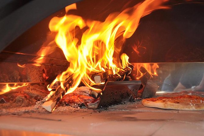 Toss, Bake, Cheers! - Sorrento Pizza Making Class with Wine - How the two-hour format feels
