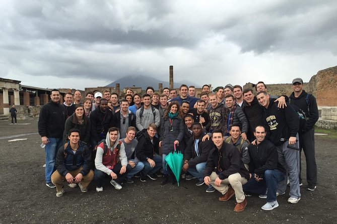 Tour in the ruins of Pompeii with an archaeologist - A Private Tour for Up to 12 People