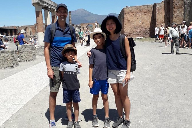 Tour of Pompeii for families with Transfer from Naples & Sorrento - Guides who make the ruins feel personal