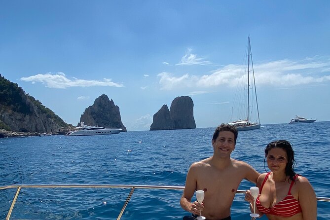 Tour Privato di Capri&Positano in Barca - A pause at Nerano and the question of lunch