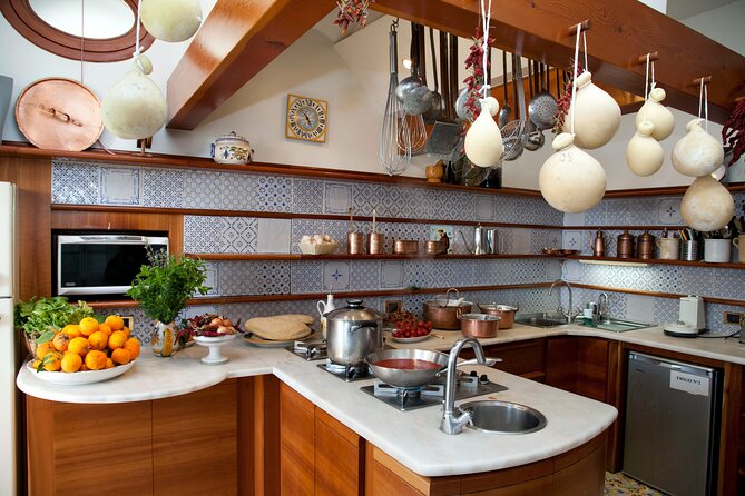 Traditional Neapolitan cooking class - Pickup from Sorrento makes the timing easier