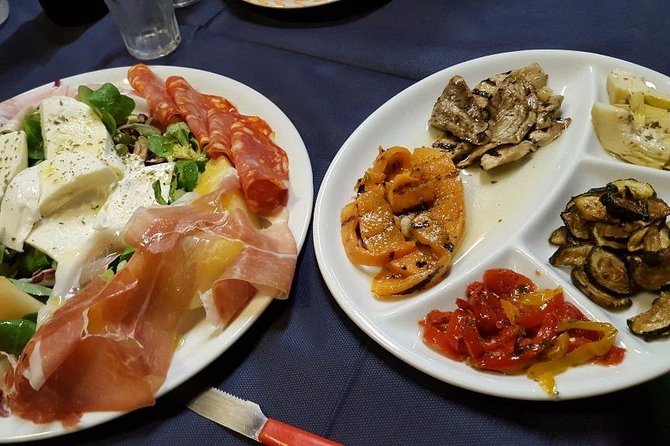 Traditional Neapolitan Dinner in Pompei - Villa Franca - Family Restourant - How the private format changes dinner