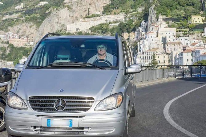 Transfer from Salerno train station or port - Meeting your driver at Salerno station or port