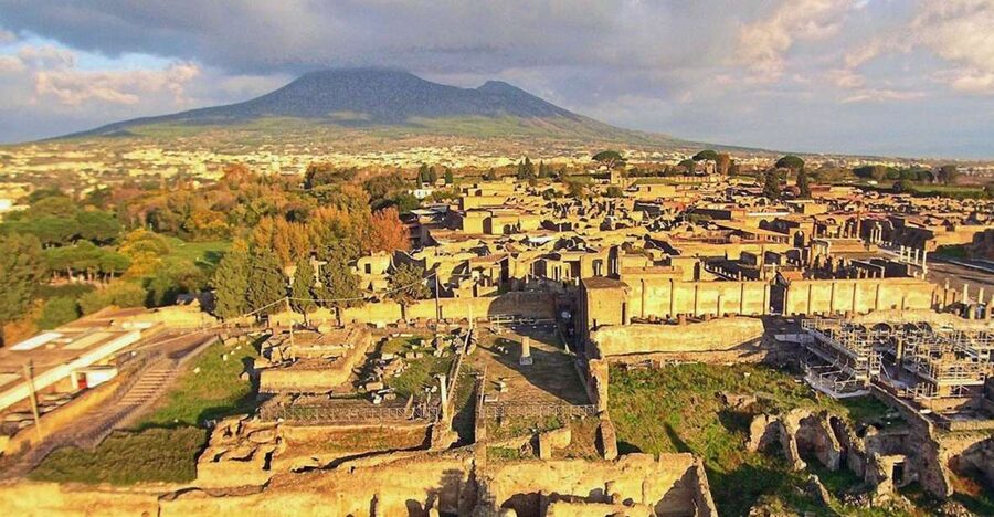 Transfer from Sorrento to Naples & 2hr stop at Pompeii site - Leaving Sorrento with your luggage handled