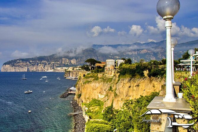 Transfer from Sorrento to Naples ( Naples to Sorrento too) - Inside the air-conditioned minivan