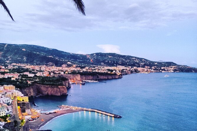 Transfer private from Positano to Naples or viceversa - A Direct Ride Between Positano and Naples