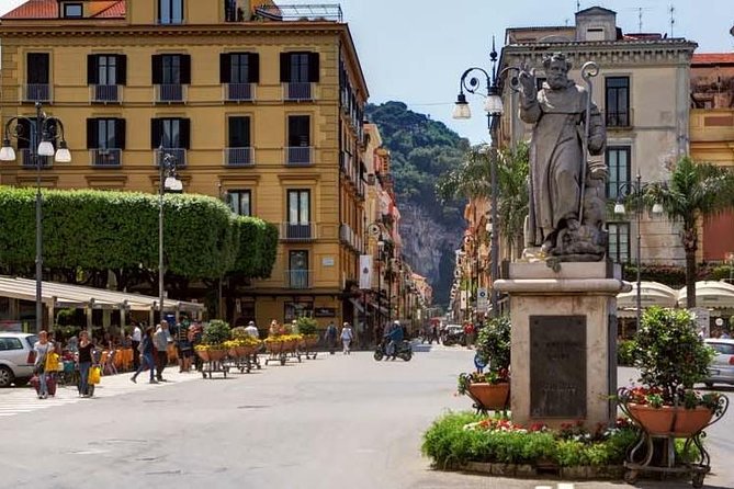 Transfers From Naples Airport Or Train Station To Sorrento - The drivers: Tony, Fernando, and the human touch