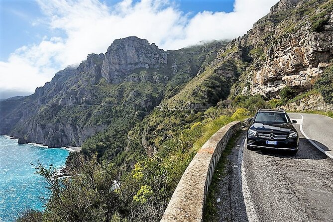 Trasferimento privato da Napoli ad Amalfi o Positano o viceversa - Starting at your hotel, port, airport, or station