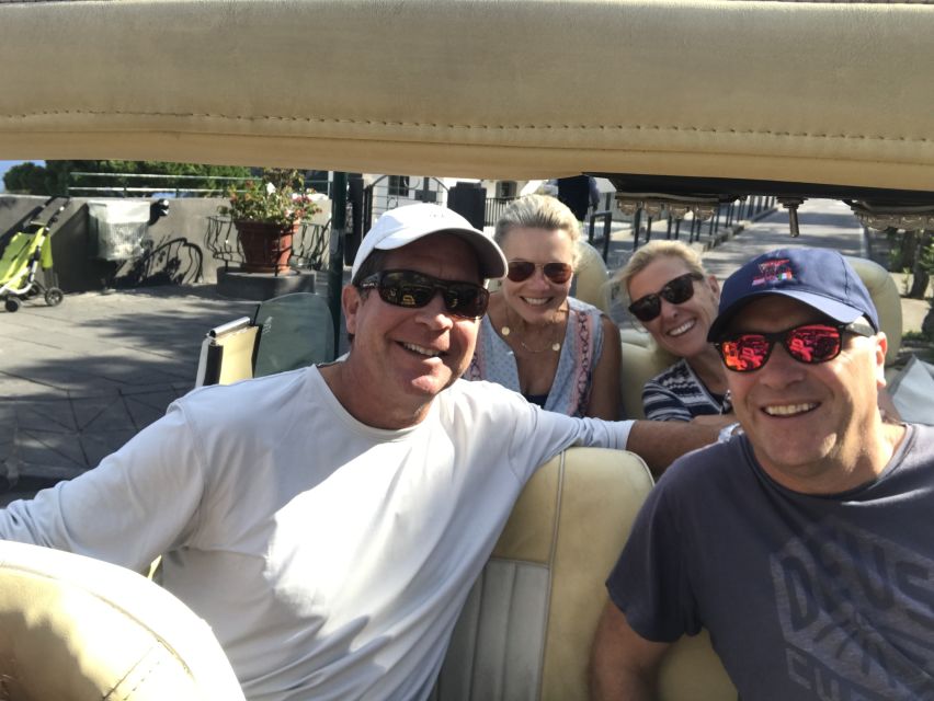 Unforgettable tour of Capri with special convertible coach - Key points at a glance