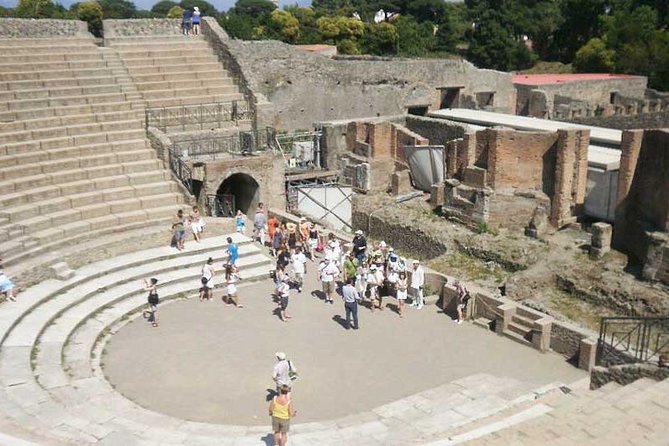 VIP Pompeii Tour including Newly Opened Houses With Archaeologist - Meeting near Porta Marina and getting inside