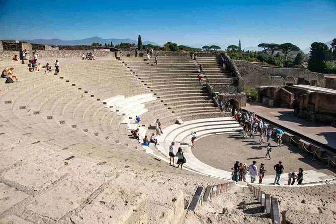 Visit the Pompeii ruins from Salerno with Pizza Lunch - The Capri Blu pizza lunch
