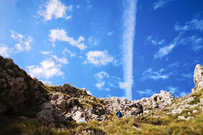 Walk around Faito Mountain, the Highest Point of the Amalfi Coast and Sorrento Peninsula - The climb toward Monte Molare at 1,444 meters