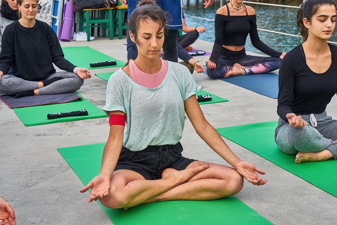Yoga Experience - Sorrento - The instructor and the English option